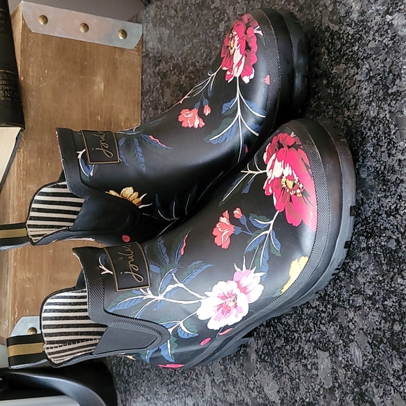 Joules Shoes - Joules "Wellibob" Floral Rain/Garden Ankle Boots